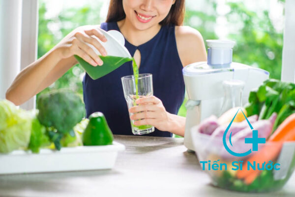 Dùng nước detox rau củ quả hỗ trợ thải trừ độc tố Dùng nước detox rau củ quả hỗ trợ thải trừ độc tố