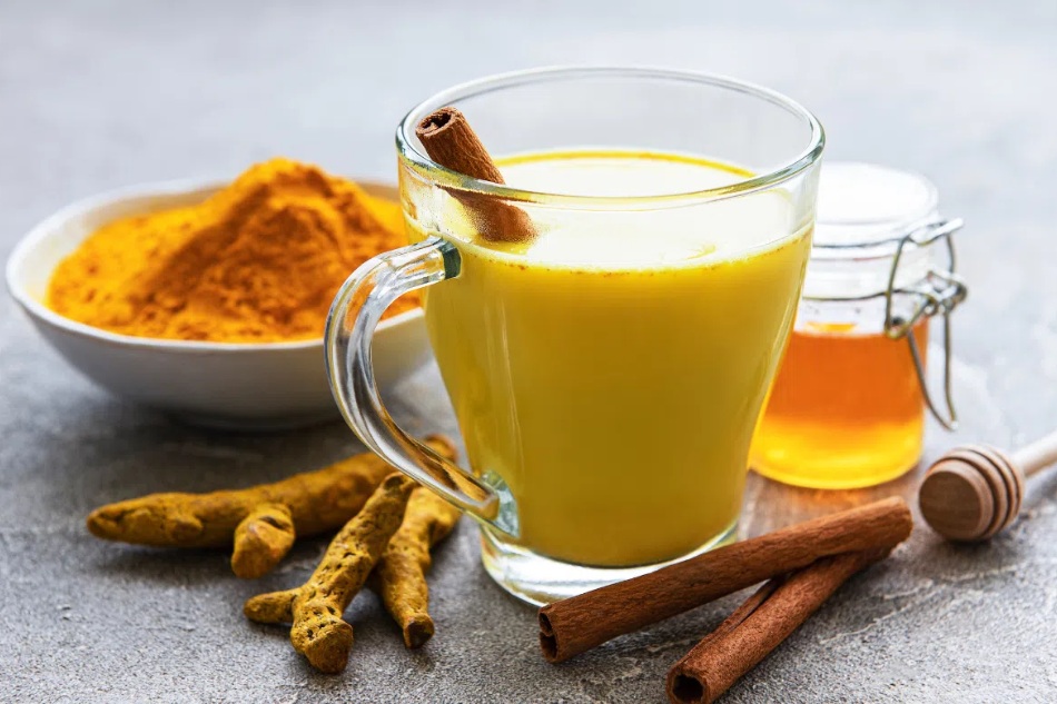 Nước uống từ tinh bột nghệ giúp mát gan và ngăn ngừa bệnh tật hiệu quả Nước uống từ tinh bột nghệ giúp mát gan và ngăn ngừa bệnh tật hiệu quả