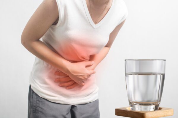 Uống nước ion kiềm bị đau bụng do uống sai thời điểm hoặc uống quá nhiều