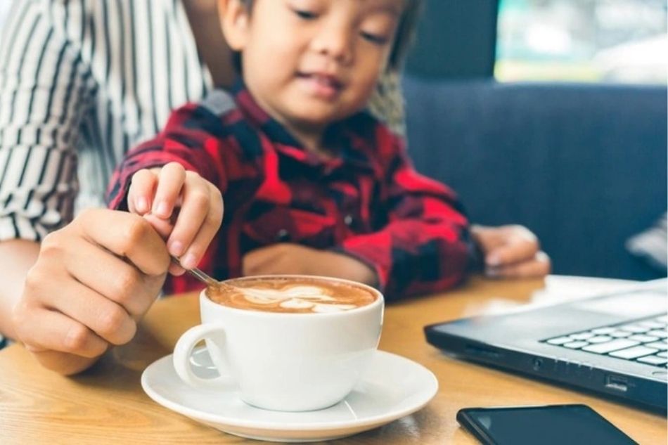 Trẻ em dưới 12 tuổi không nên uống cafe Trẻ em dưới 12 tuổi không nên uống cafe