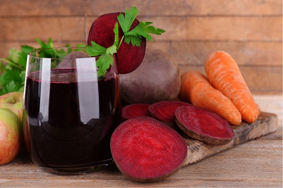 Nước ép củ dền, cà rốt và lựu giàu vitamin giúp tăng cường tuần hoàn và điều hòa huyết áp Nước ép củ dền, cà rốt và lựu giàu vitamin giúp tăng cường tuần hoàn và điều hòa huyết áp