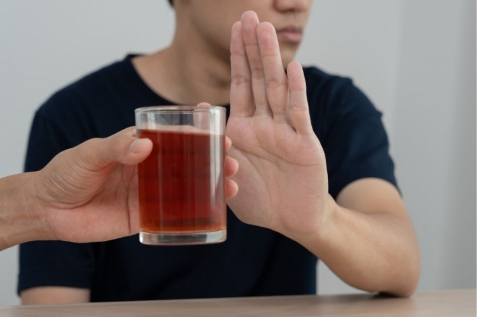 Rượu bia gây kích ứng vết loét, làm nhiệt miệng lâu khỏi hơn Rượu bia gây kích ứng vết loét, làm nhiệt miệng lâu khỏi hơn