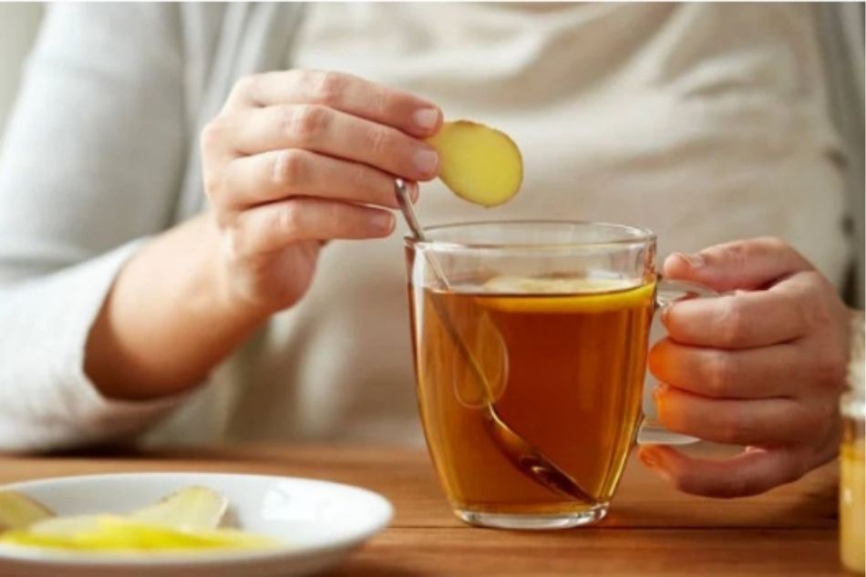 Trà gừng pha loãng giúp kích thích tuần hoàn máu và cải thiện huyết áp thấp Trà gừng pha loãng giúp kích thích tuần hoàn máu và cải thiện huyết áp thấp