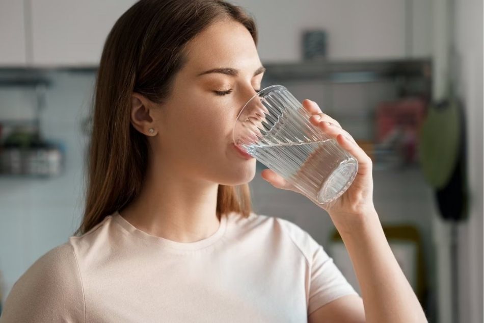 Uống nhiều nước có tác dụng gì cho cơ thể và những lợi ích nào? Uống nhiều nước có tác dụng gì cho cơ thể và những lợi ích nào?